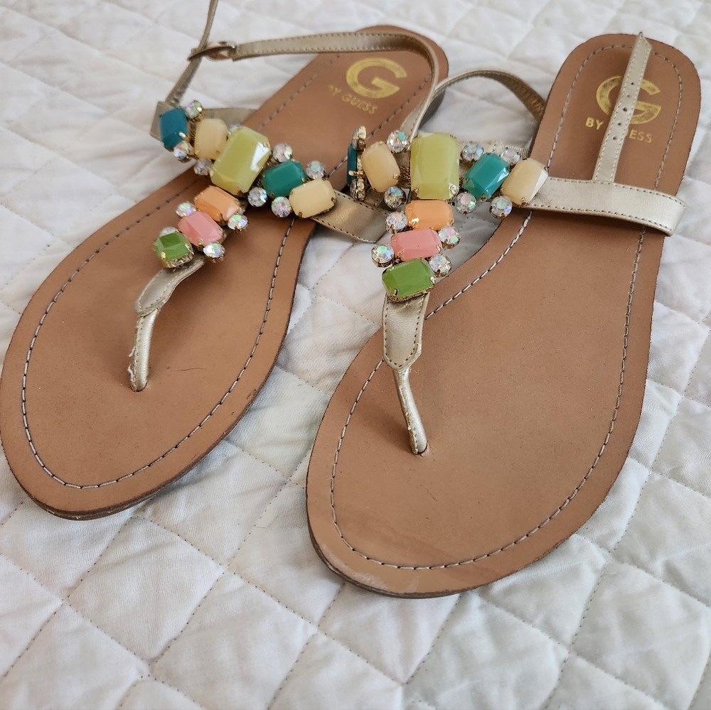 GUESS Jeweled Thong Sandals 10